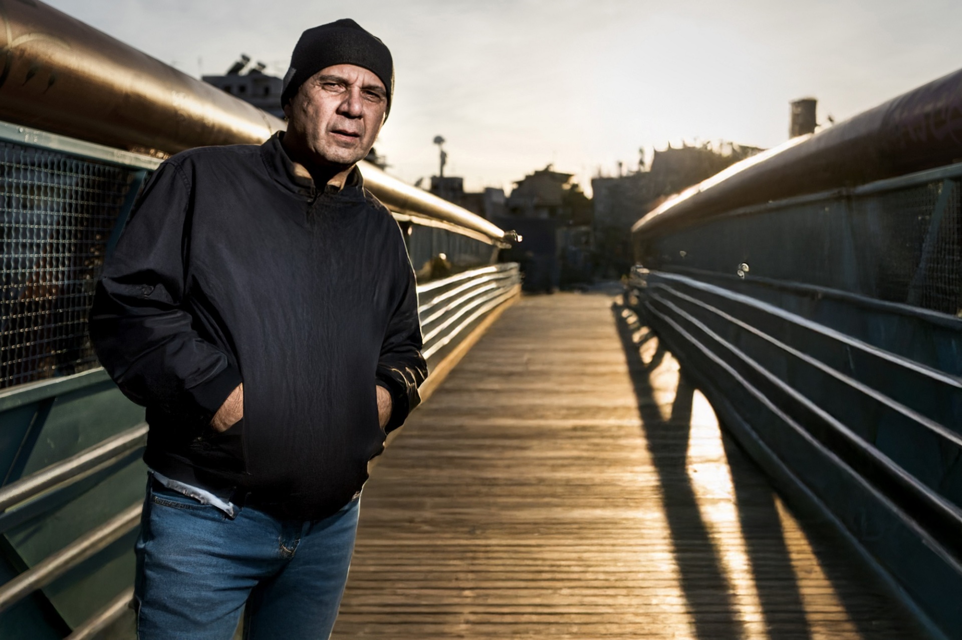 Γιάννης Ντρενογιάννης - VooeeTone: Παραμένω ένας πιτσιρικάς που λαχταράει να παίξει μουσική