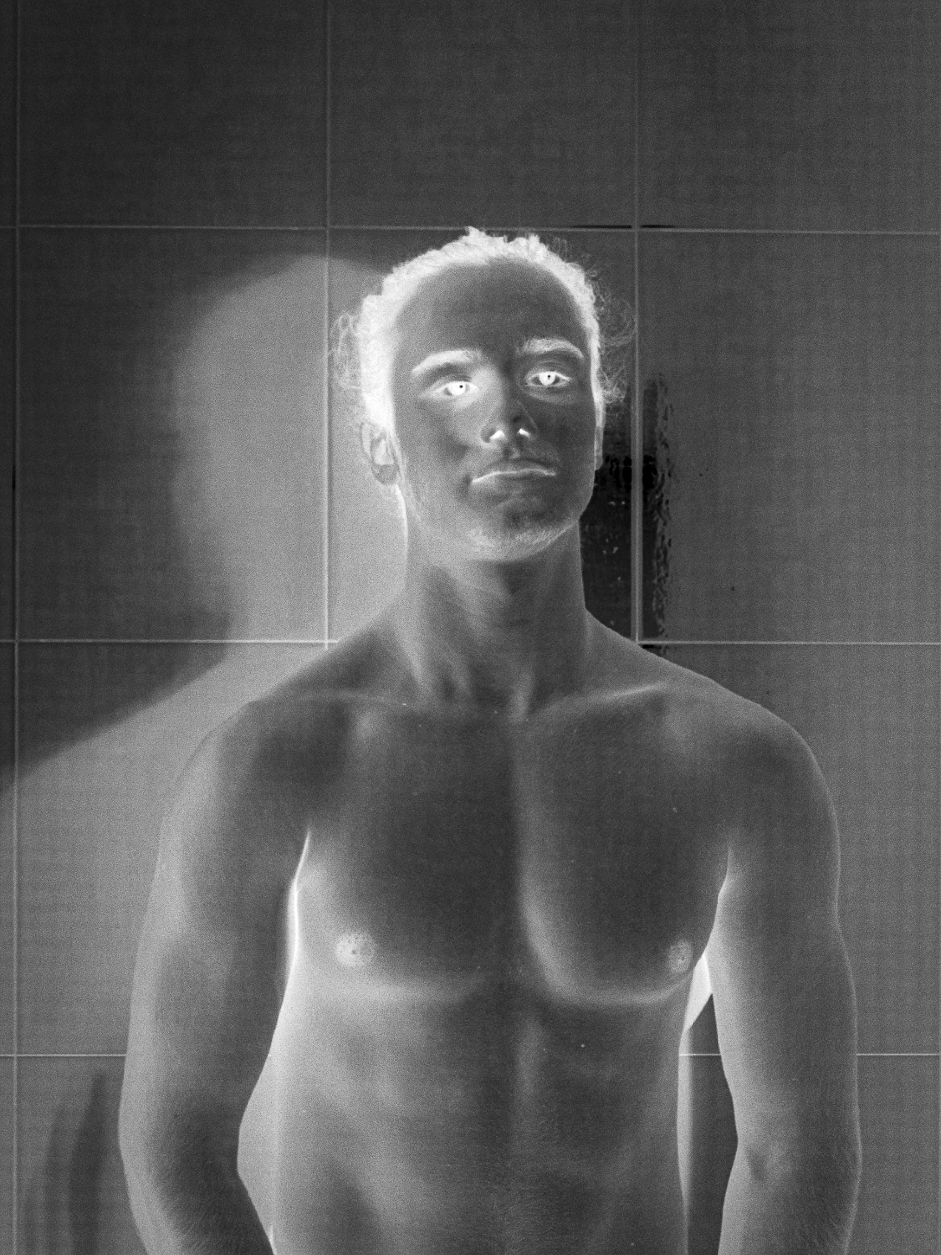 Το φωτογραφικό project «Elephant» του Δημήτρη Μυτά