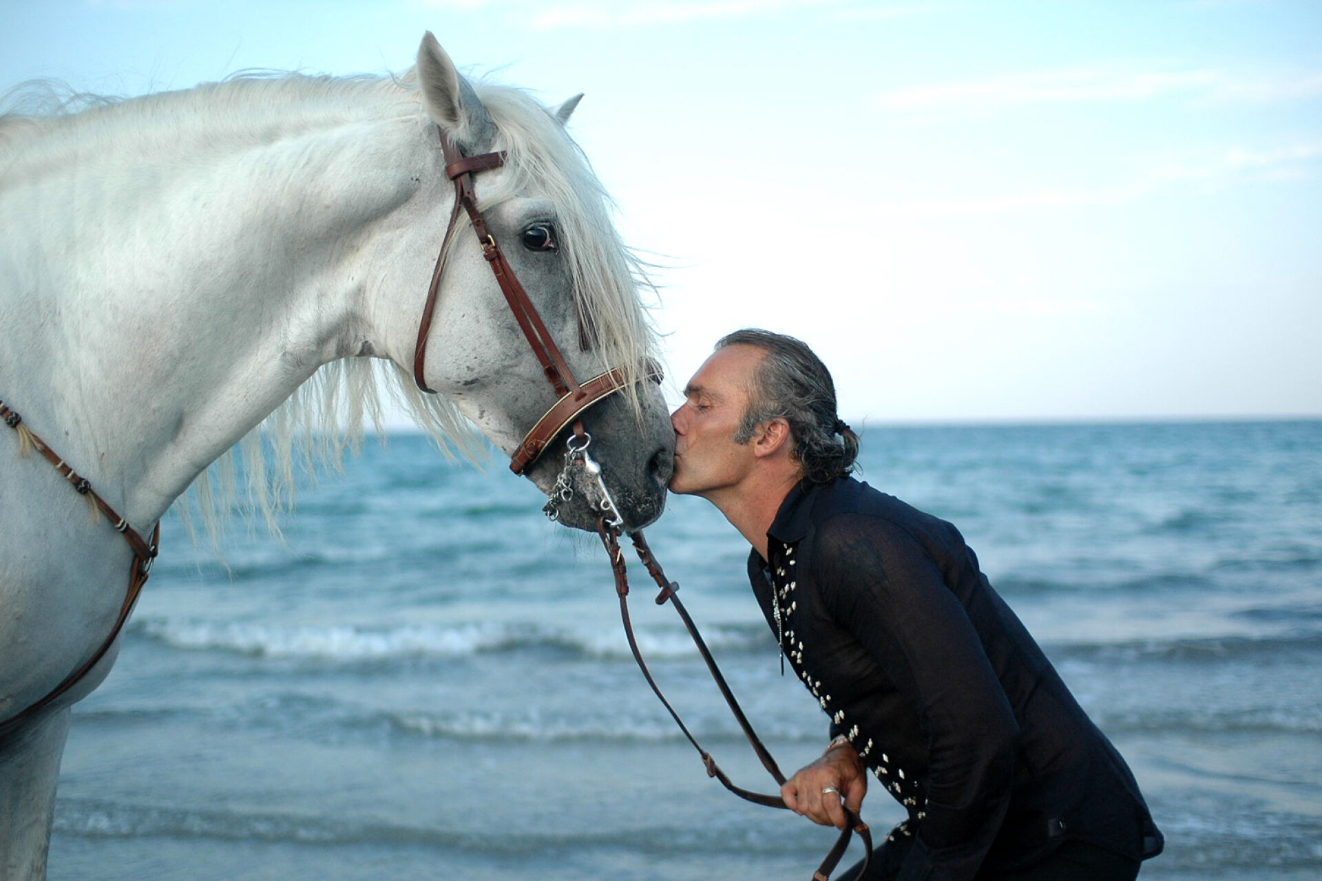 Στέλιος Ρόκκος, τραγουδιστής, συνθέτης και στιχουργός