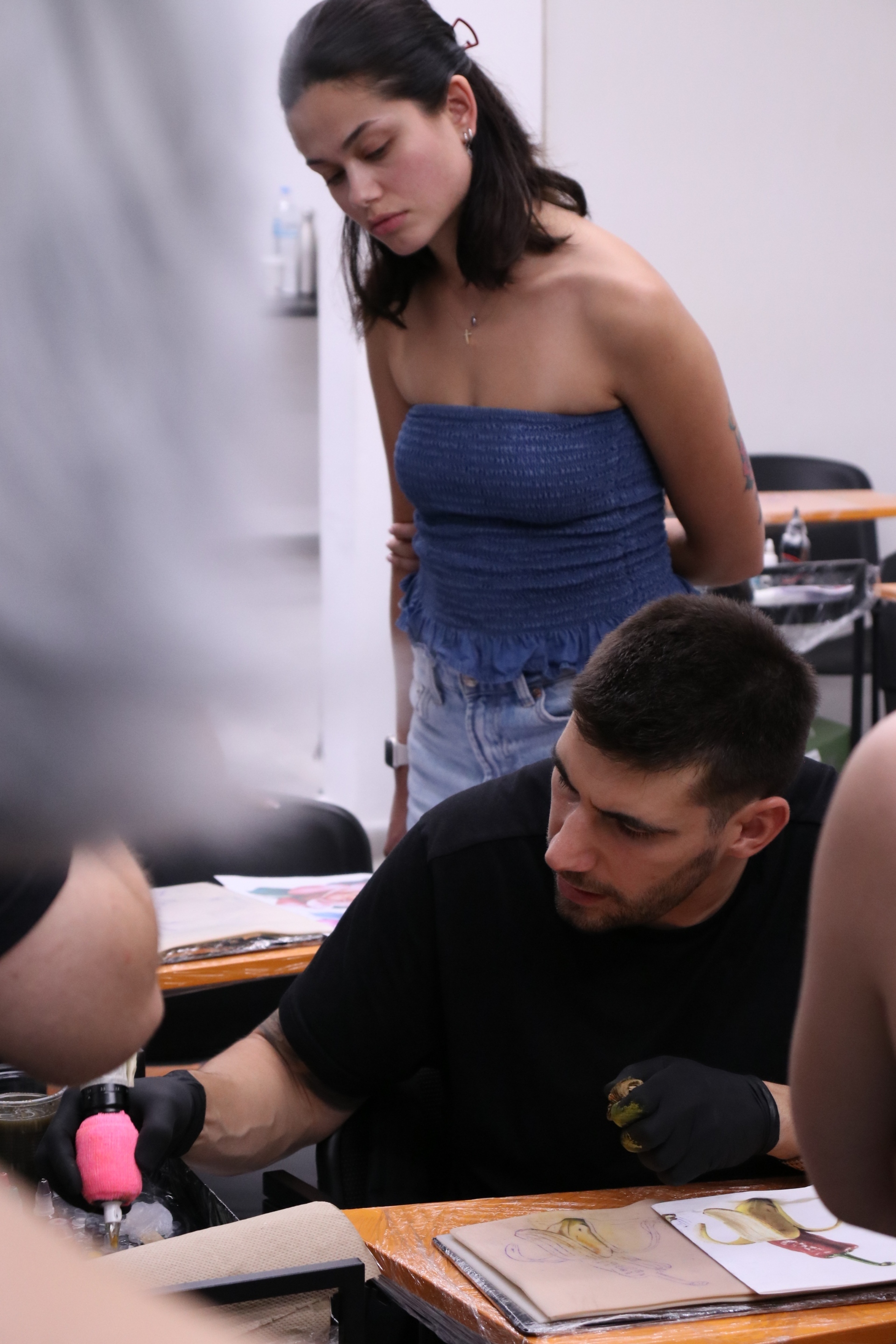 Polis Decay Art School: Ο Πάνος Γεωργούλιας μιλάει για τη σχολή εφαρμοσμένων τεχνών στην Αθήνα που συναντά τη street κουλτούρα