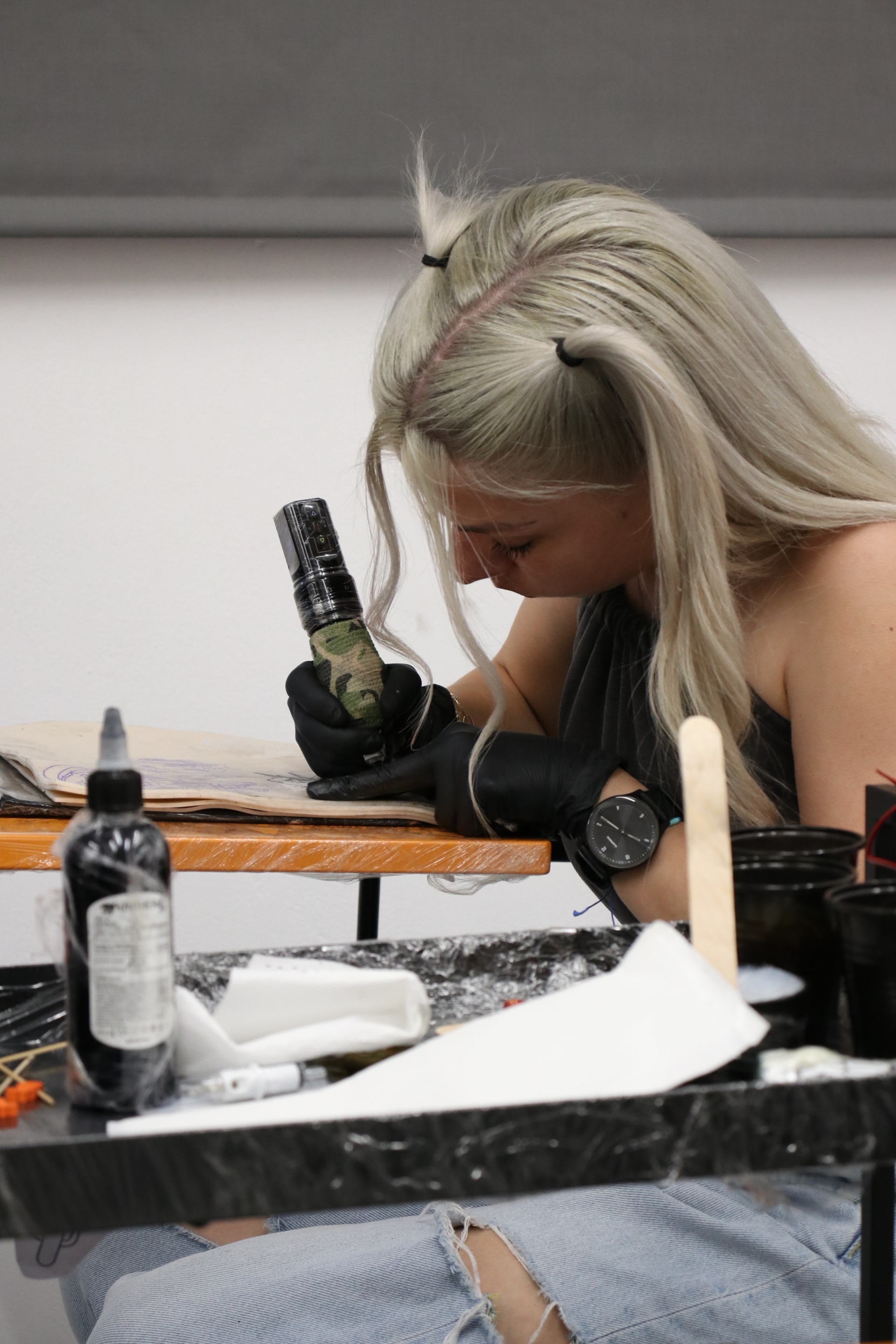 Polis Decay Art School: Ο Πάνος Γεωργούλιας μιλάει για τη σχολή εφαρμοσμένων τεχνών στην Αθήνα που συναντά τη street κουλτούρα