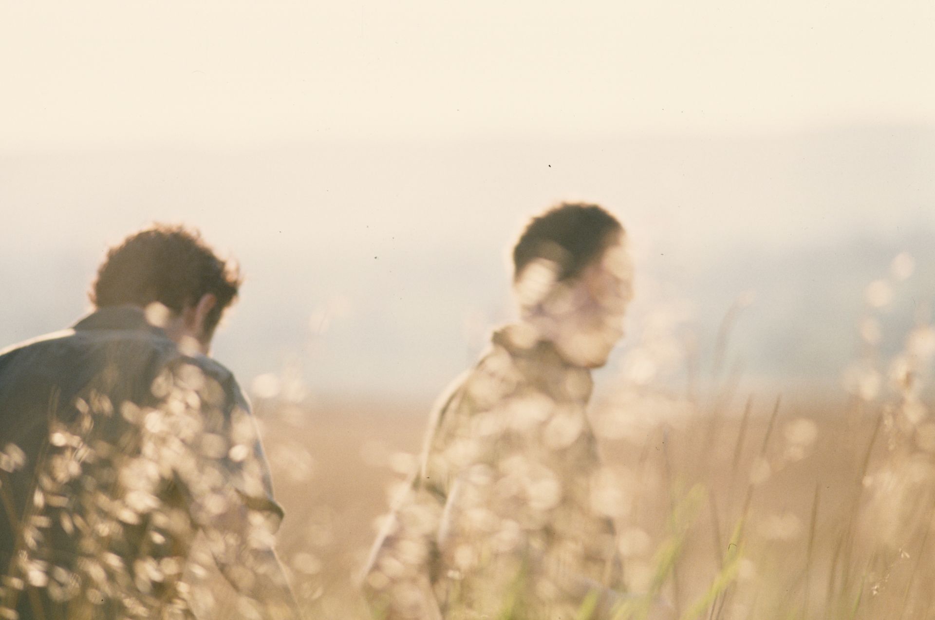 Οι Kruder & Dorfmeister επιστρέφουν με live band στην Αθήνα, στις 27 Νοεμβρίου, γιορτάζοντας 25 χρόνια «K&D Sessions» και μιλούν για τον ήχο, την πορεία και την εξέλιξή τους.