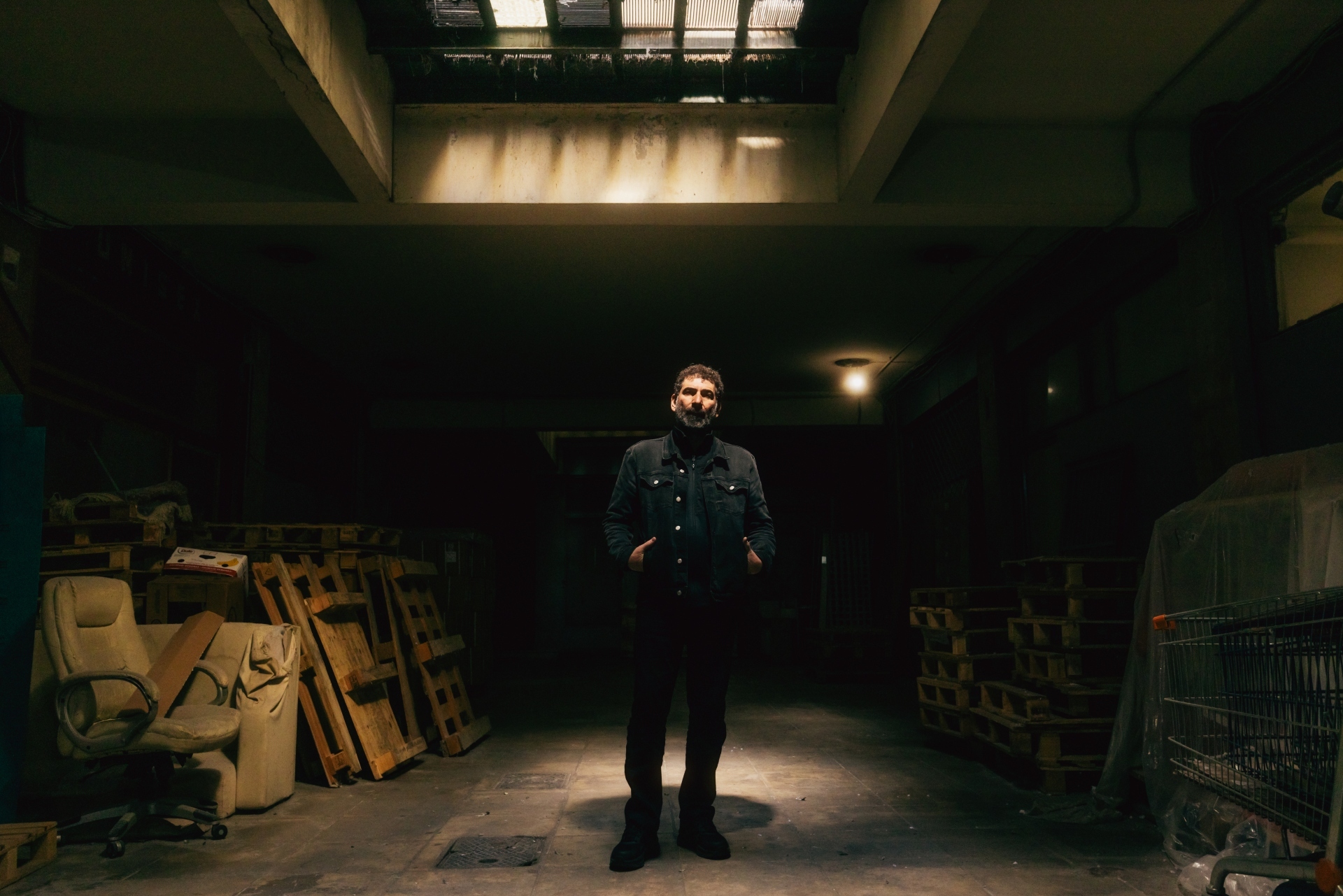 Γιάννης Οικονομίδης: Ο σκηνοθέτης και σεναριογράφος μιλάει στην Athens Voice για τη νέα του ταινία Σπασμένη Φλέβα