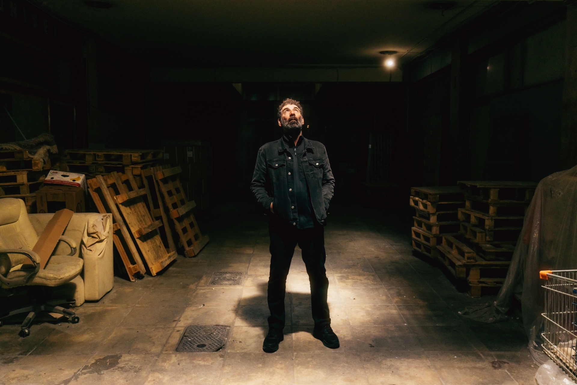 Γιάννης Οικονομίδης: Ο σκηνοθέτης και σεναριογράφος μιλάει στην Athens Voice για τη νέα του ταινία Σπασμένη Φλέβα