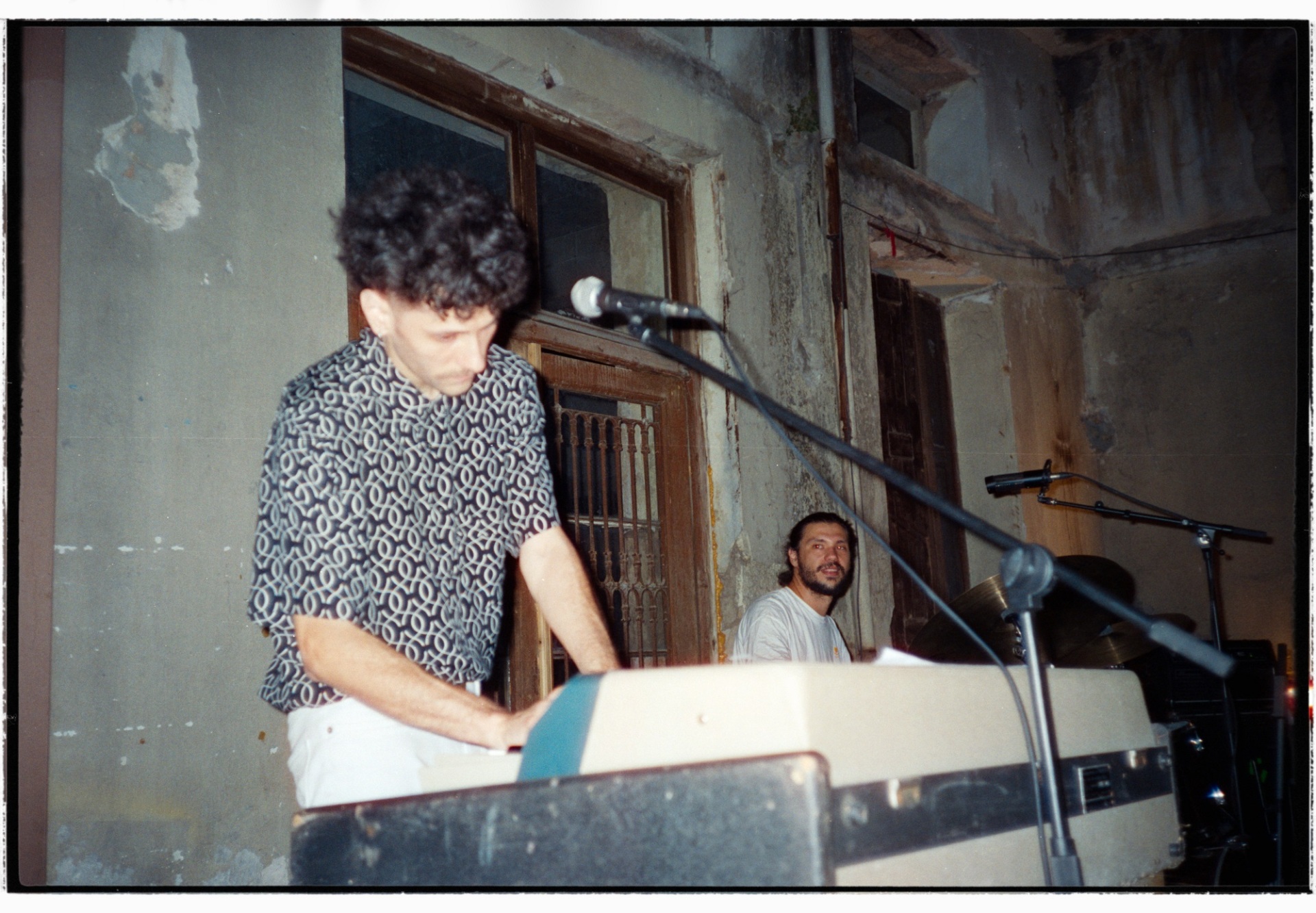 The Dionysians: Διονυσιακό γκαράζ για αιώνιους εφήβους