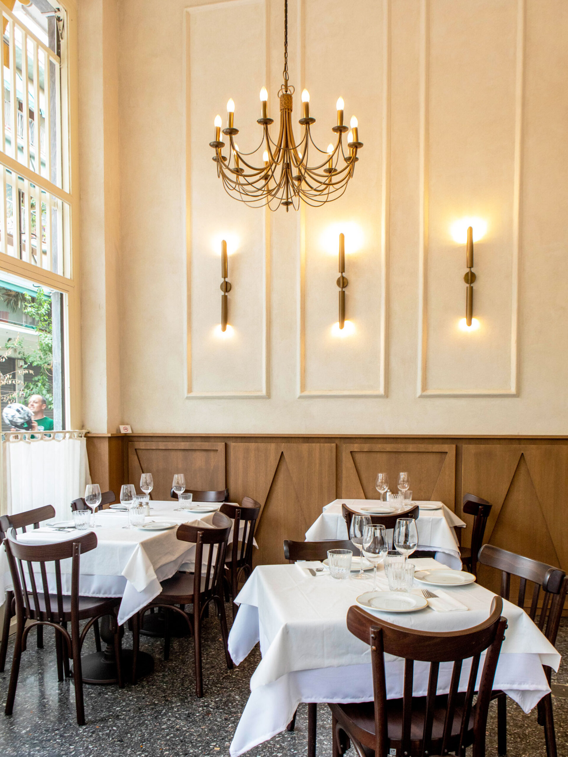 12 Πιάτα | Παύλος Κυριάκης