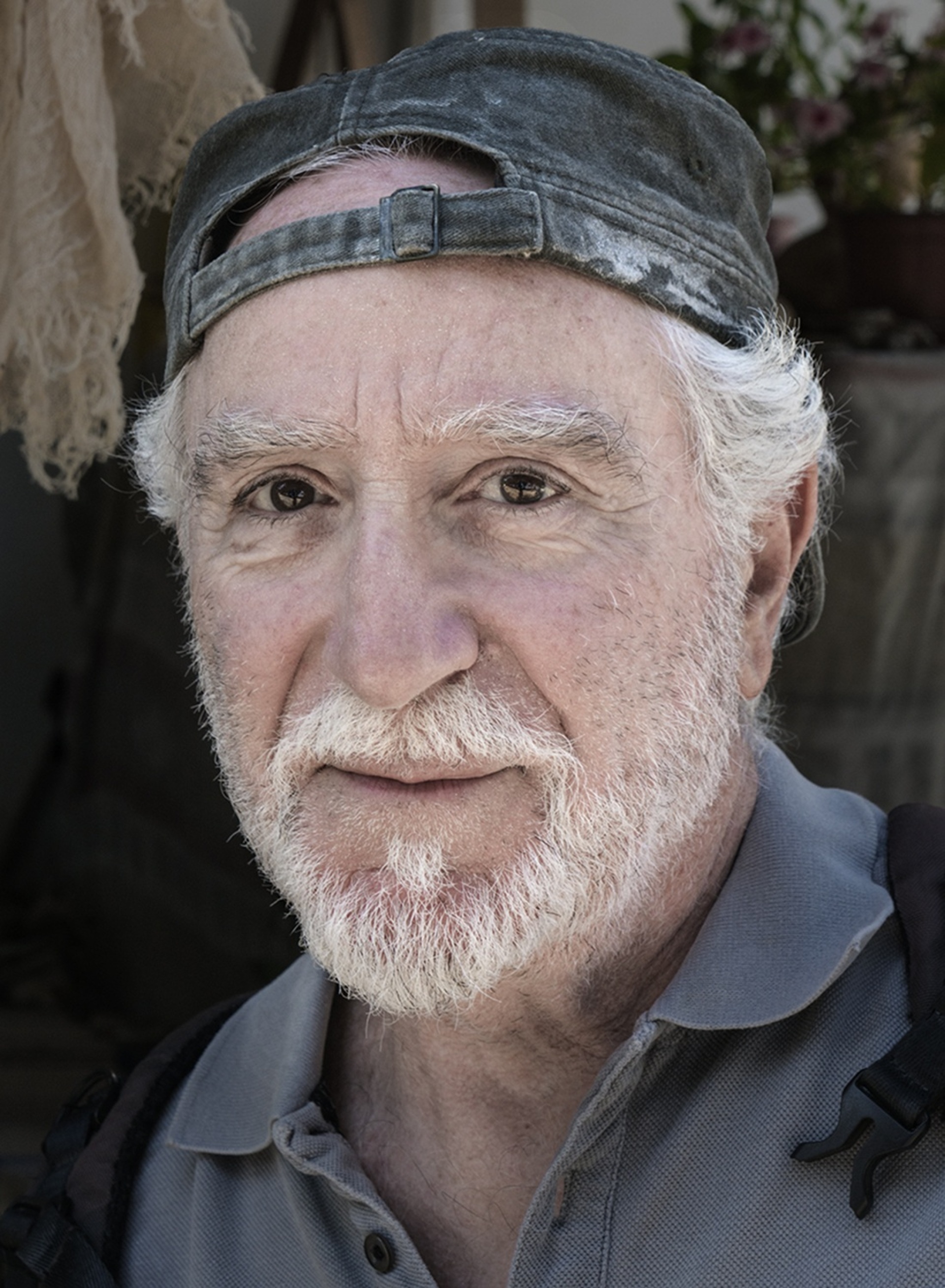 Απογραφή στο τέλος του χρόνου: Ο Περικλής Αλκίδης φωτογραφίζει αυτά που μένουν