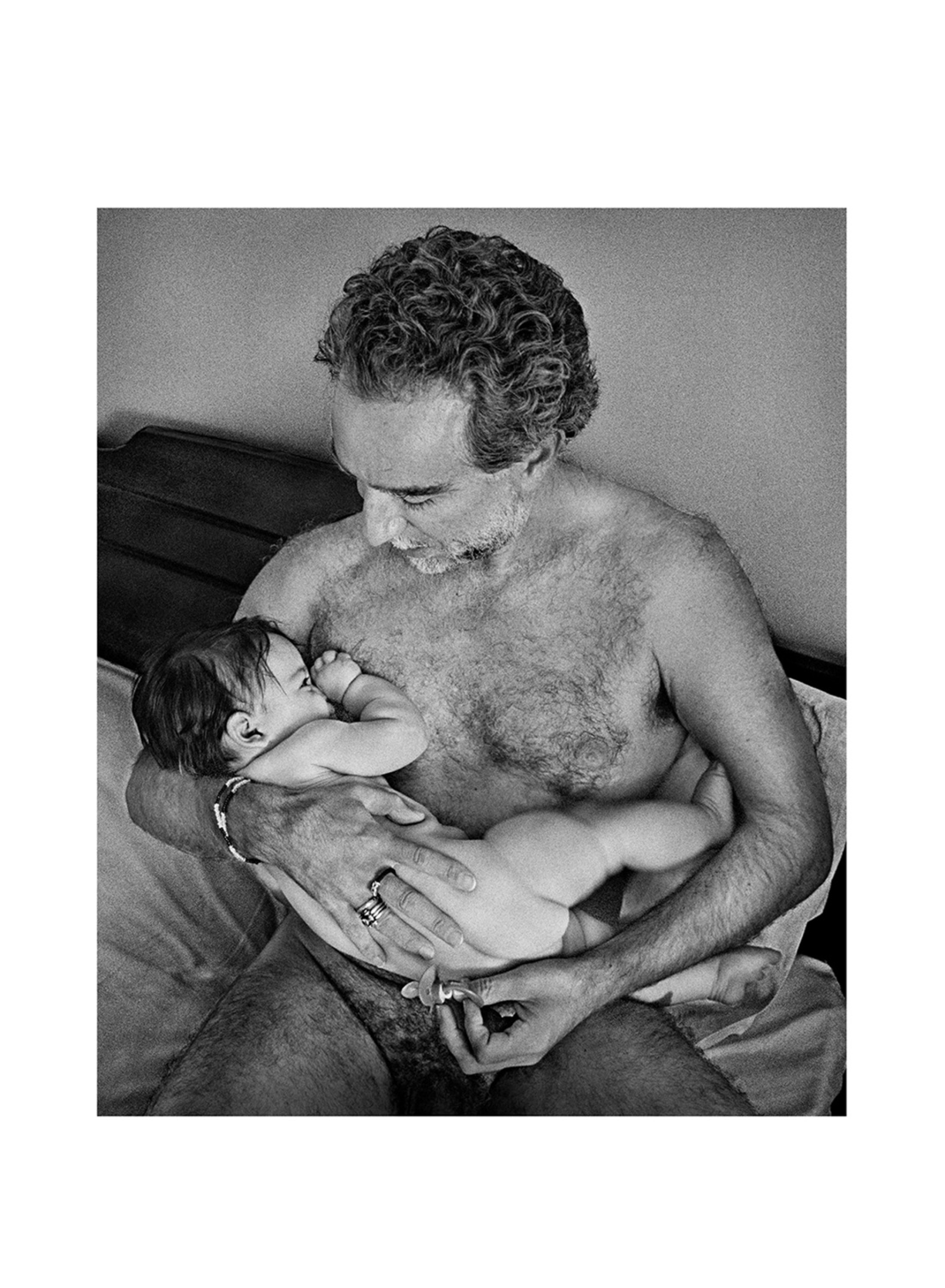 Απογραφή στο τέλος του χρόνου: Ο Περικλής Αλκίδης φωτογραφίζει αυτά που μένουν