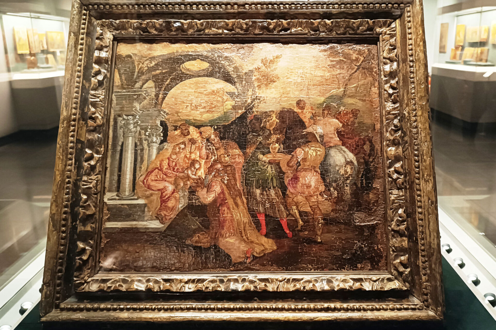 «Η Προσκύνηση των Mάγων», ενυπόγραφη δημιουργία της κρητικής περιόδου του Δομήνικου Θεοτοκόπουλου (1541-1614), με ευδιάκριτες επιρροές από τις τεχνοτροπικές αναζητήσεις του Τιτσιάνο και του Τιντορέτο