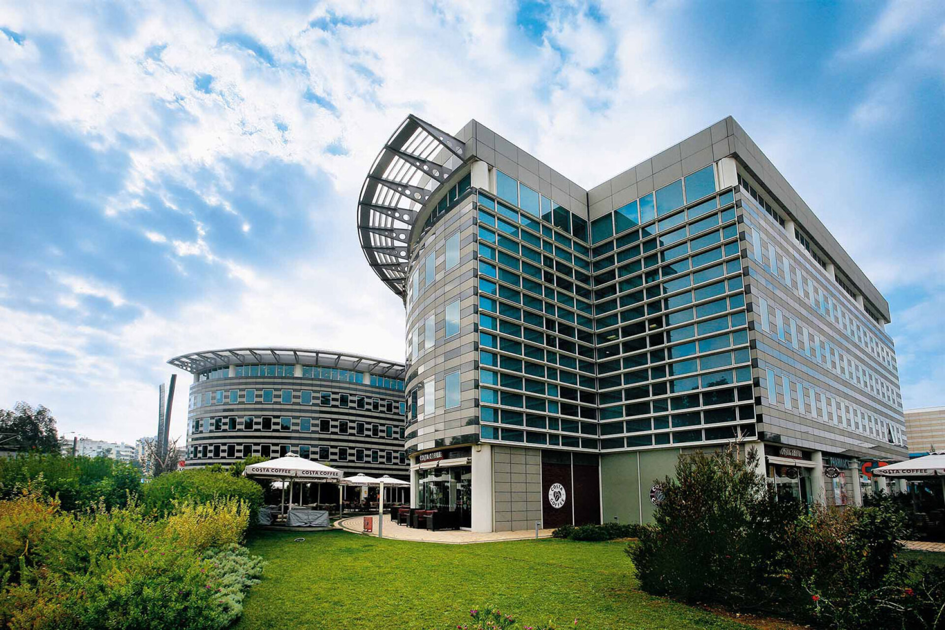 Συγκρότημα Κτιρίων Γραφείων με Χρήσεις Λιανικής στο Παλαιό Φάληρο, 2006 | Λεωφ. Ποσειδώνος 1 και οδός Μωραϊτίνη 3, Δέλτα Φαλήρου