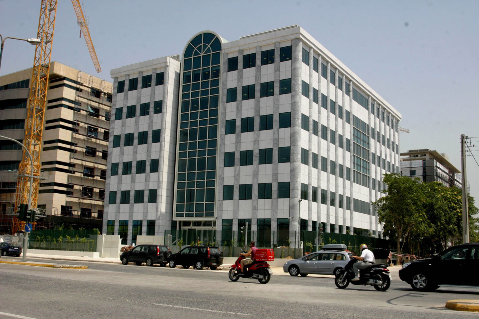 Κτίριο Γραφείων του Χρηματιστηρίου Αθηνών, 2005 | Λεωφ. Αθηνών 110, οδοί Πιπινέλη και Πολυκράτους | Ακαδημία Πλάτωνος, Αθήνα