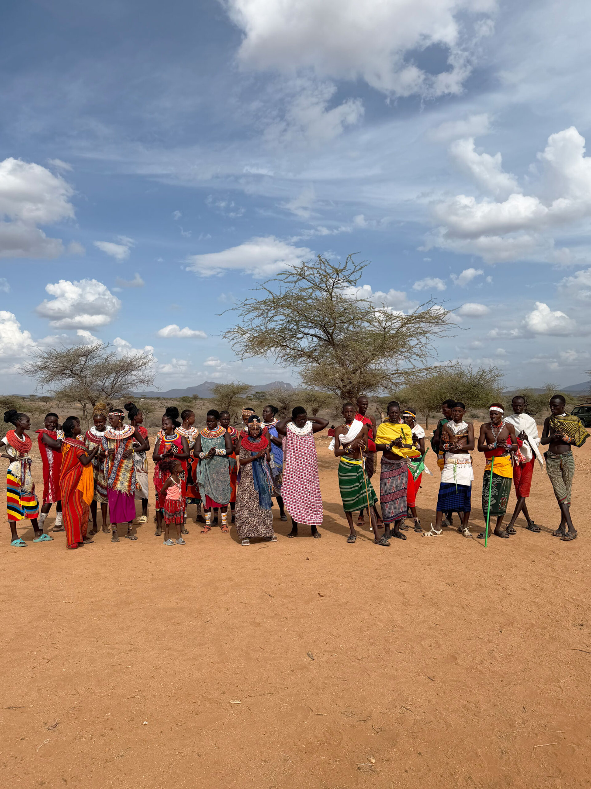 Νέοι και νέες Σαμπούρου