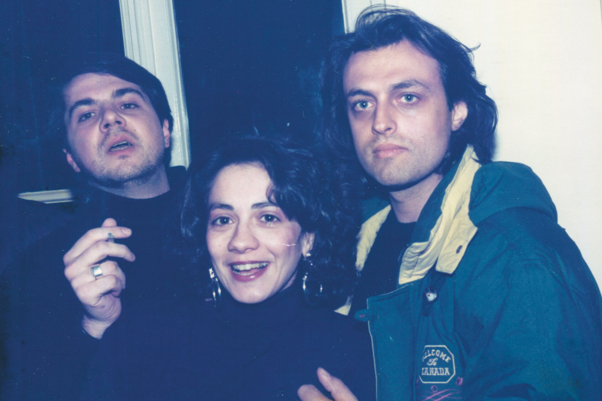 Οι δημοσιογράφοι Γιάννης Νένες και Μανίνα Ζουμπουλάκη με τον φωτογράφο Δημήτρη Μελίτα στο Rolls