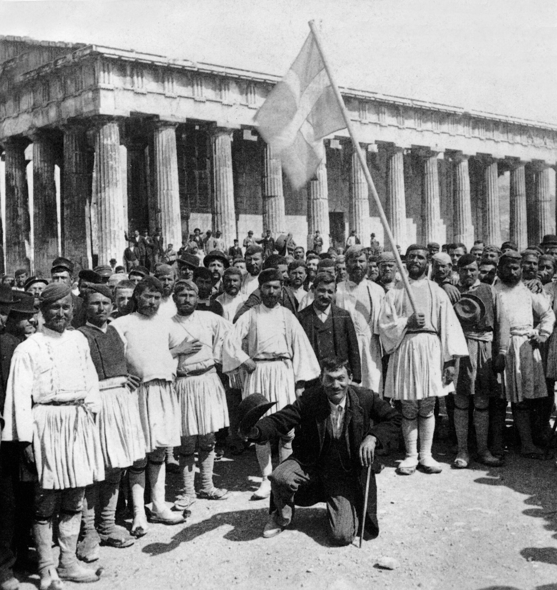  «Η Αθήνα και  η Μεγάλη Ιδέα,  1896-1922» Εθελοντές για  τον πόλεμο του 1897,   Αμερικανού φωτογράφου.  Ευγενική παραχώρηση  της Library of Congress