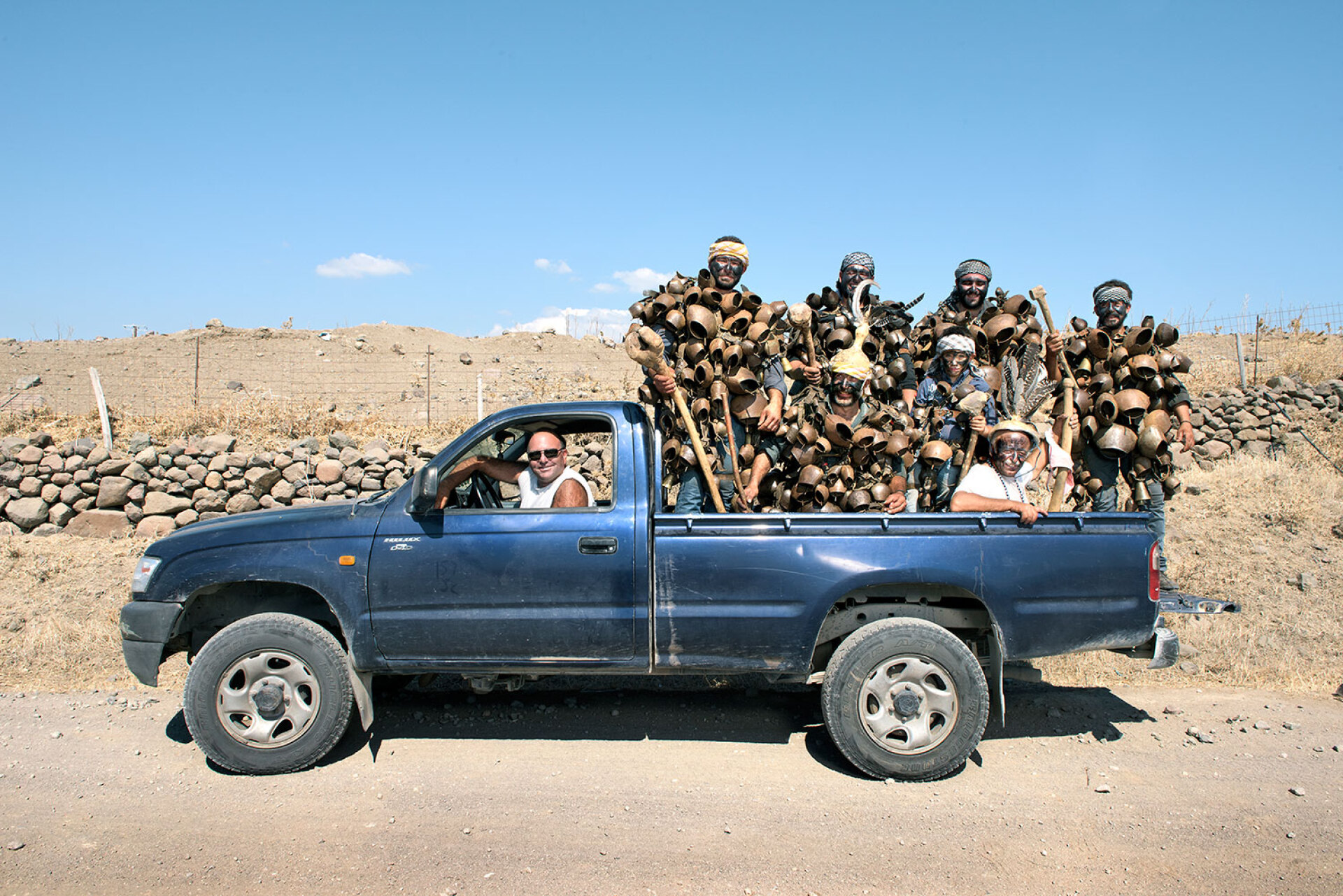 Λεσβιακές Απόκριες: Οι Κουδουνάτοι και τα παγανιστικά έθιμά τους