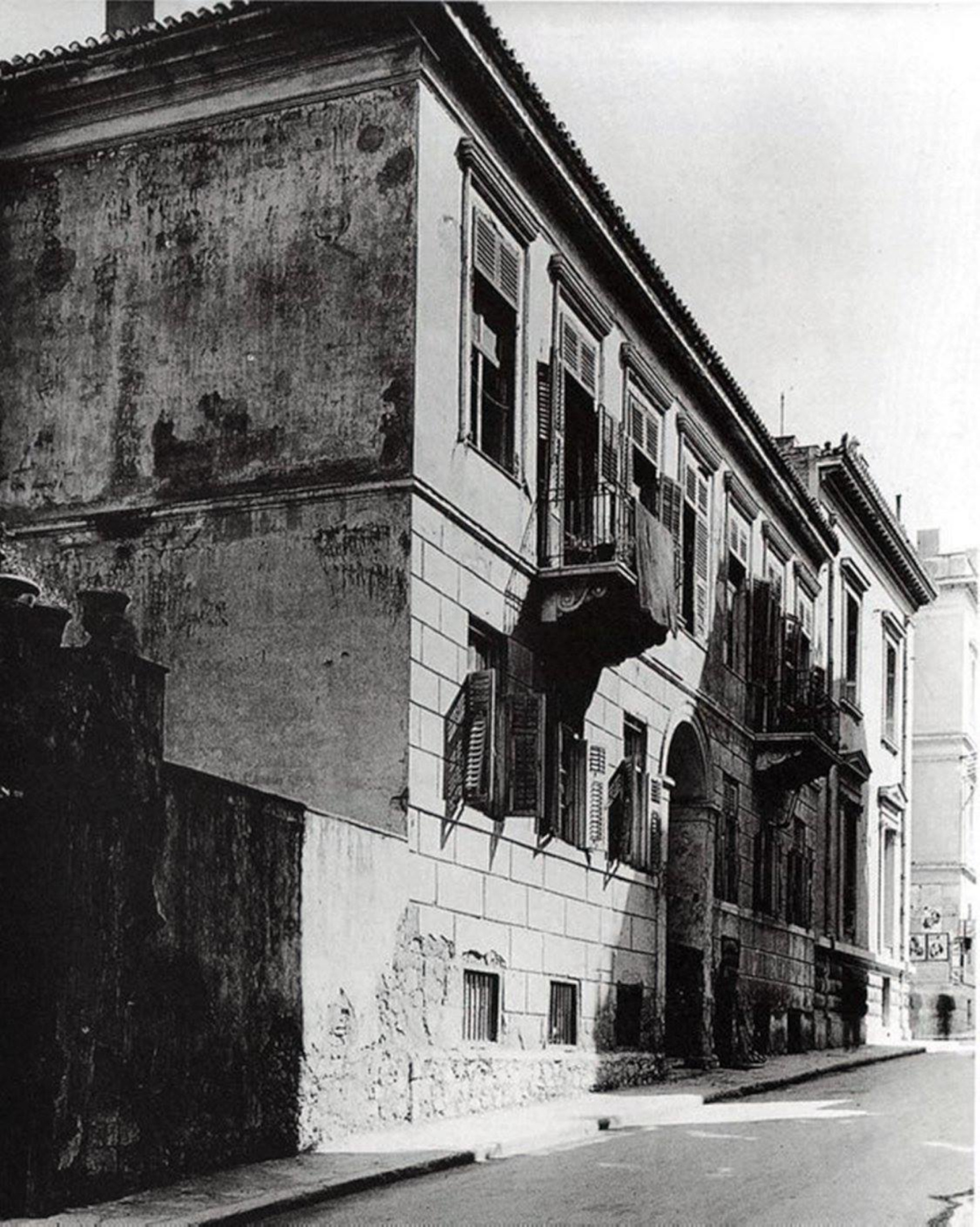 Πολυκατοικία Σκουζέ