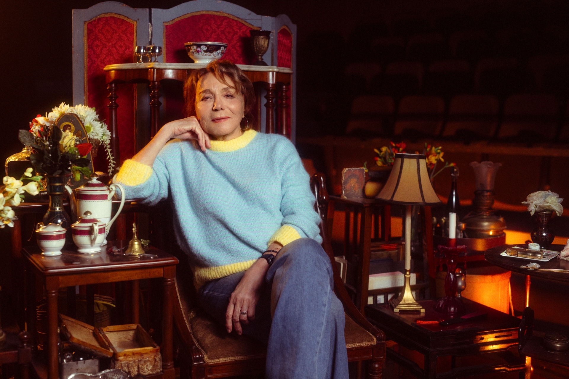 Μπέττυ Θεάτρου: Συνέντευξη με την ηθοποιό και συνδημιουργό του Θεάτρου Οδού Κεφαλληνίας - Η νέα παράσταση «Ντάμα Πίκα», τα ρίσκα, το θέατρο, το σινεμά, η ζωή της πάνω και κάτω από τη σκηνή.