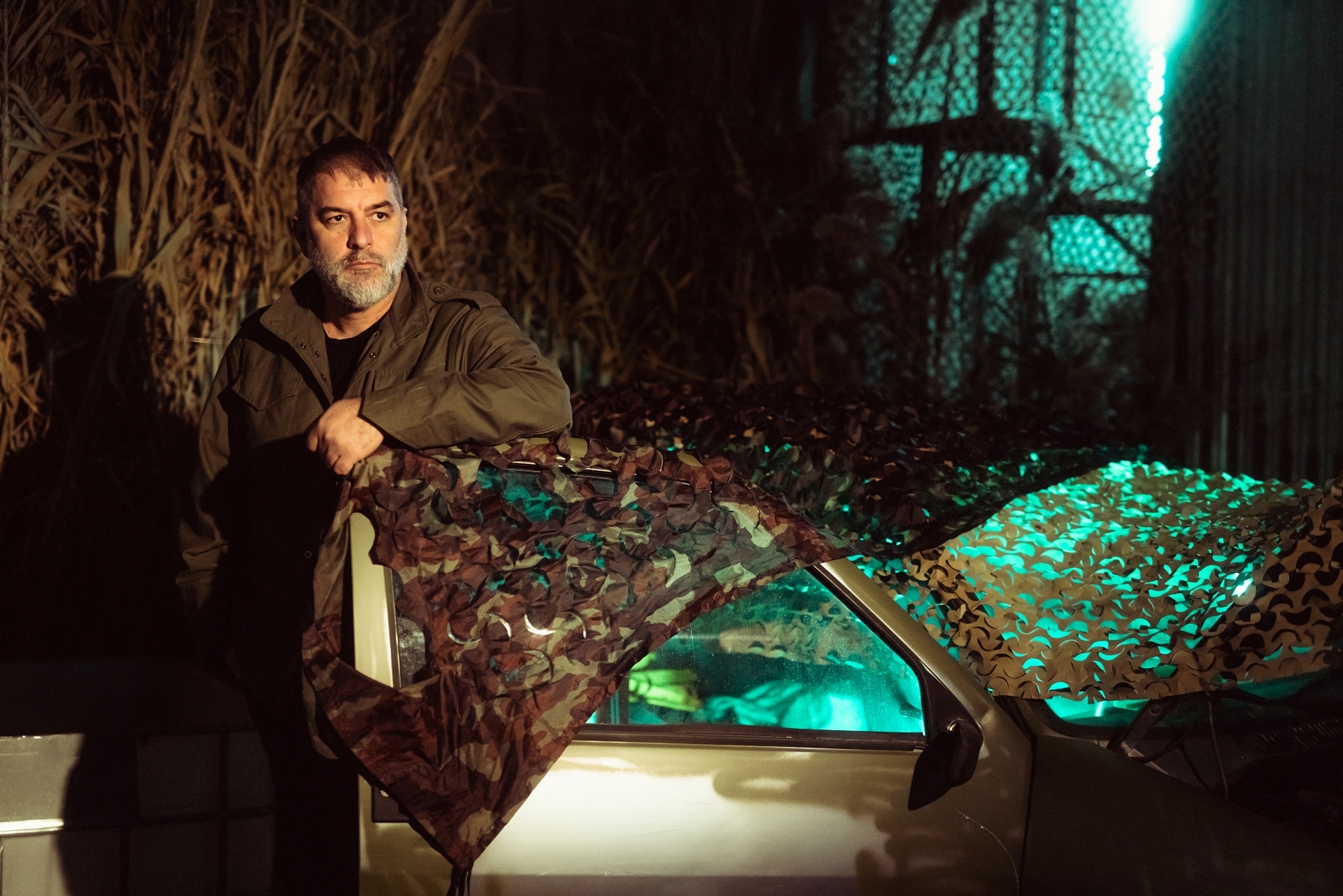 Βασίλης Μπισμπίκης: Η επιβίωση μπορεί να σε κάνει ζώο