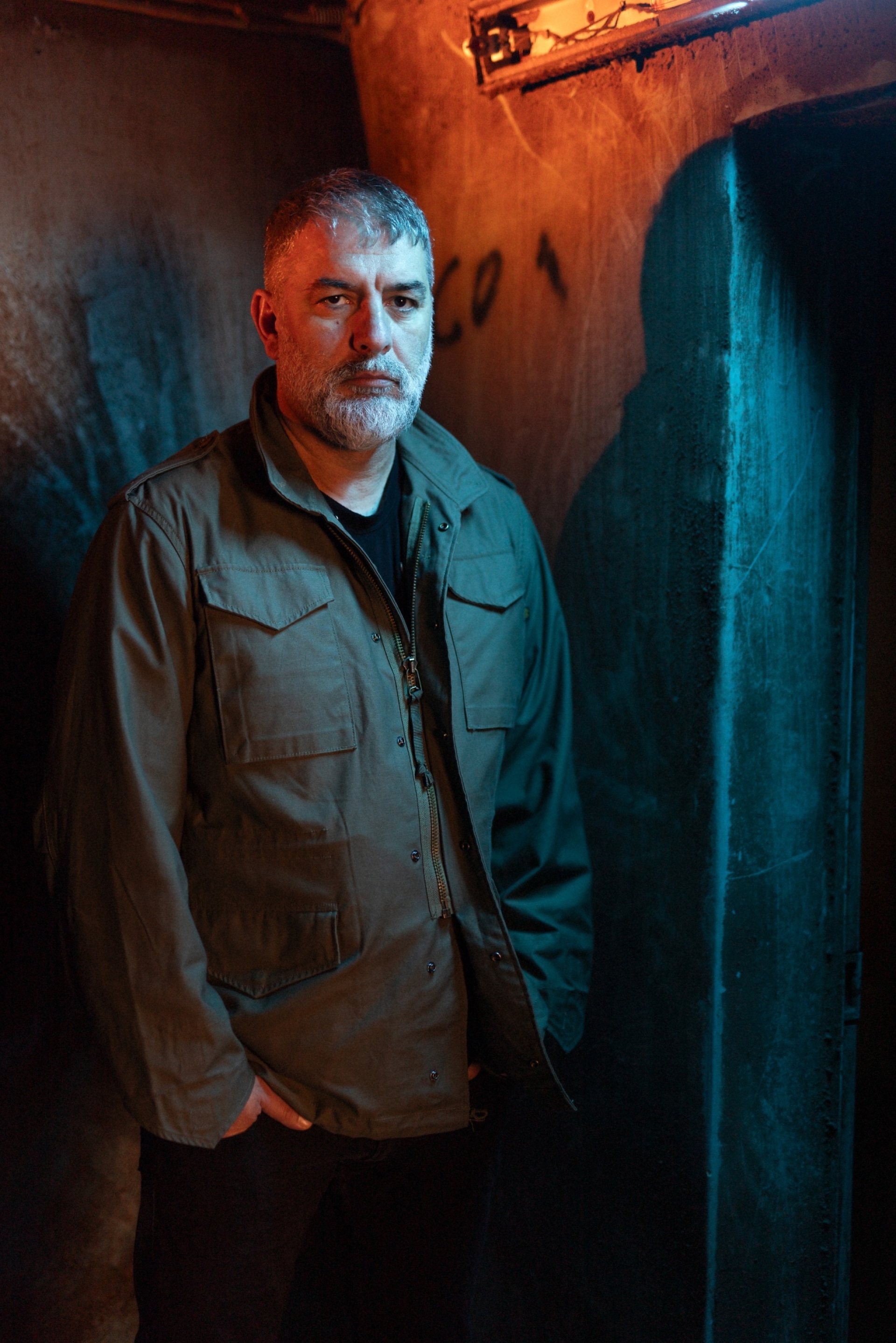 Βασίλης Μπισμπίκης: Η επιβίωση μπορεί να σε κάνει ζώο