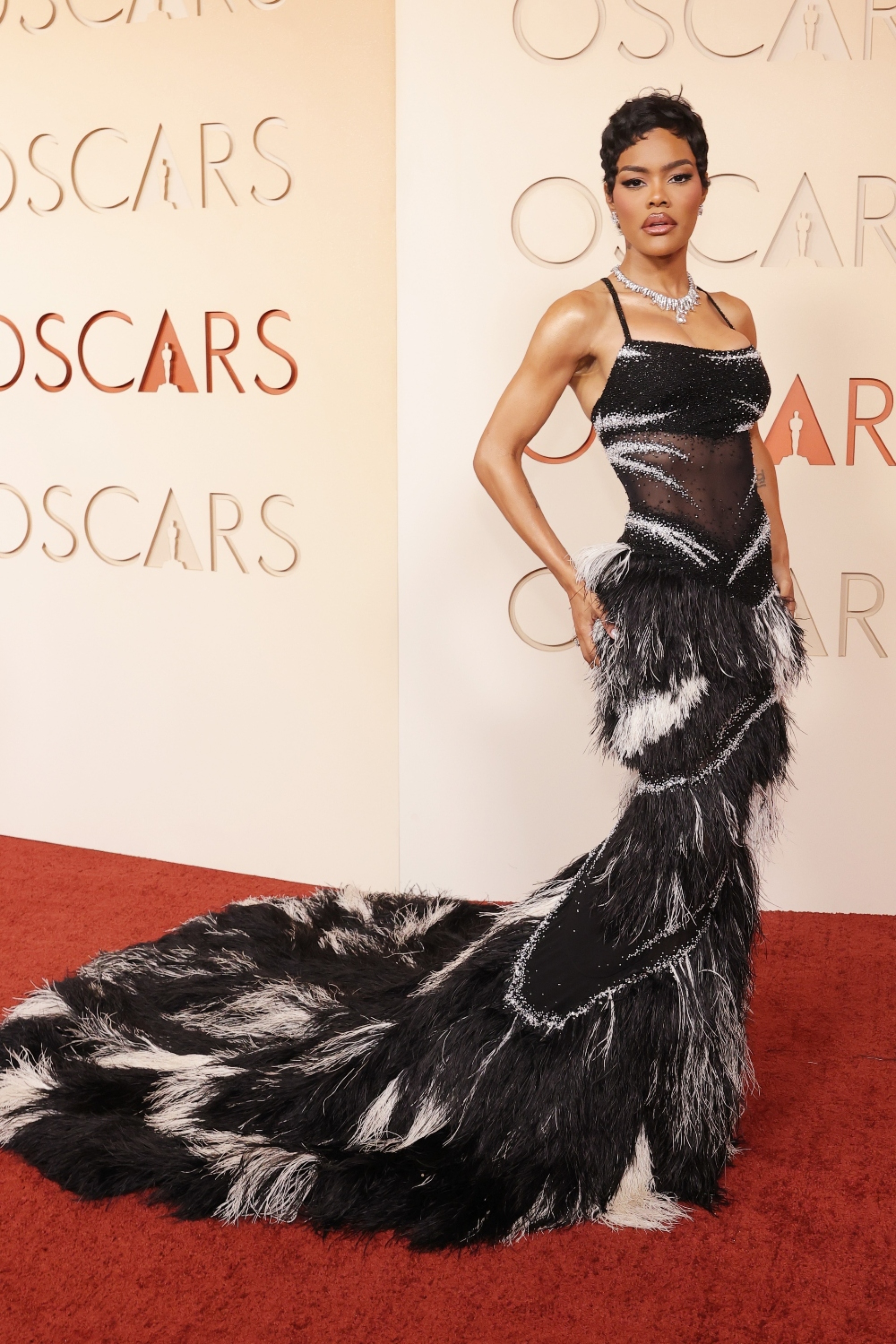 Η Τεγιάνα Τέιλορ με Chanel/ Photo by Mike Coppola/Getty Images