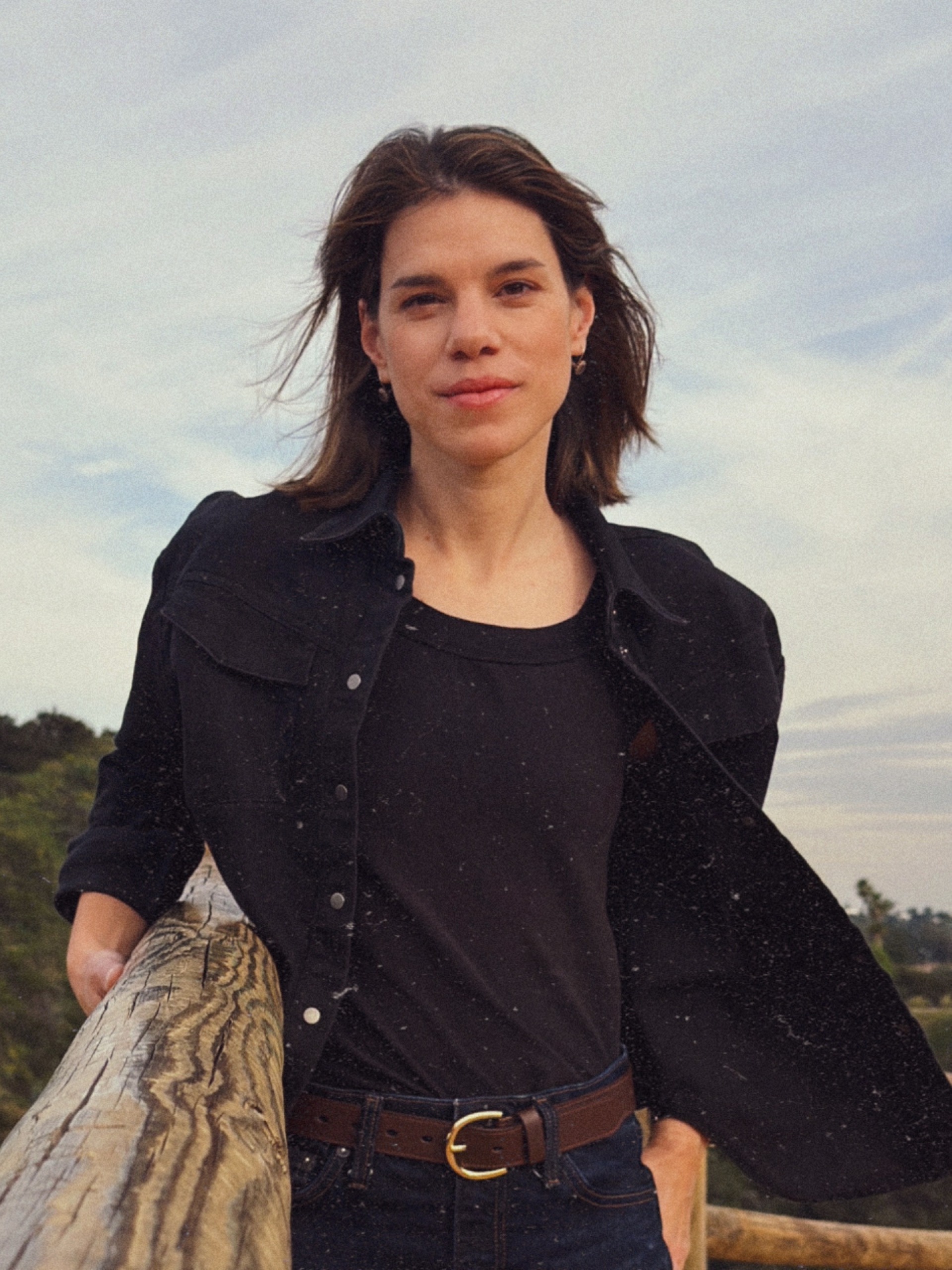 Η Monika από το Λος Άντζελες μοιράζεται τη ζωή, τη μουσική έμπνευση και τις καθημερινές διαδρομές πίσω από το νέο της τραγούδι, «LA Like a Song»