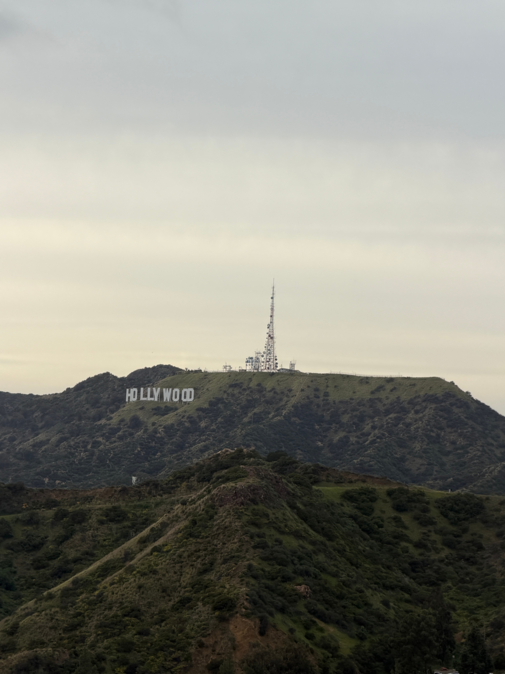 Η Monika από το Λος Άντζελες μοιράζεται τη ζωή, τη μουσική έμπνευση και τις καθημερινές διαδρομές πίσω από το νέο της τραγούδι, «LA Like a Song»