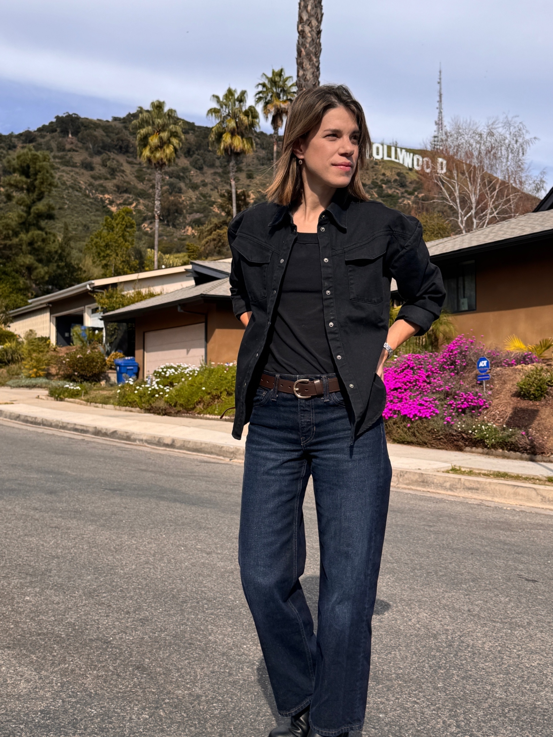 Η Monika από το Λος Άντζελες μοιράζεται τη ζωή, τη μουσική έμπνευση και τις καθημερινές διαδρομές πίσω από το νέο της τραγούδι, «LA Like a Song»