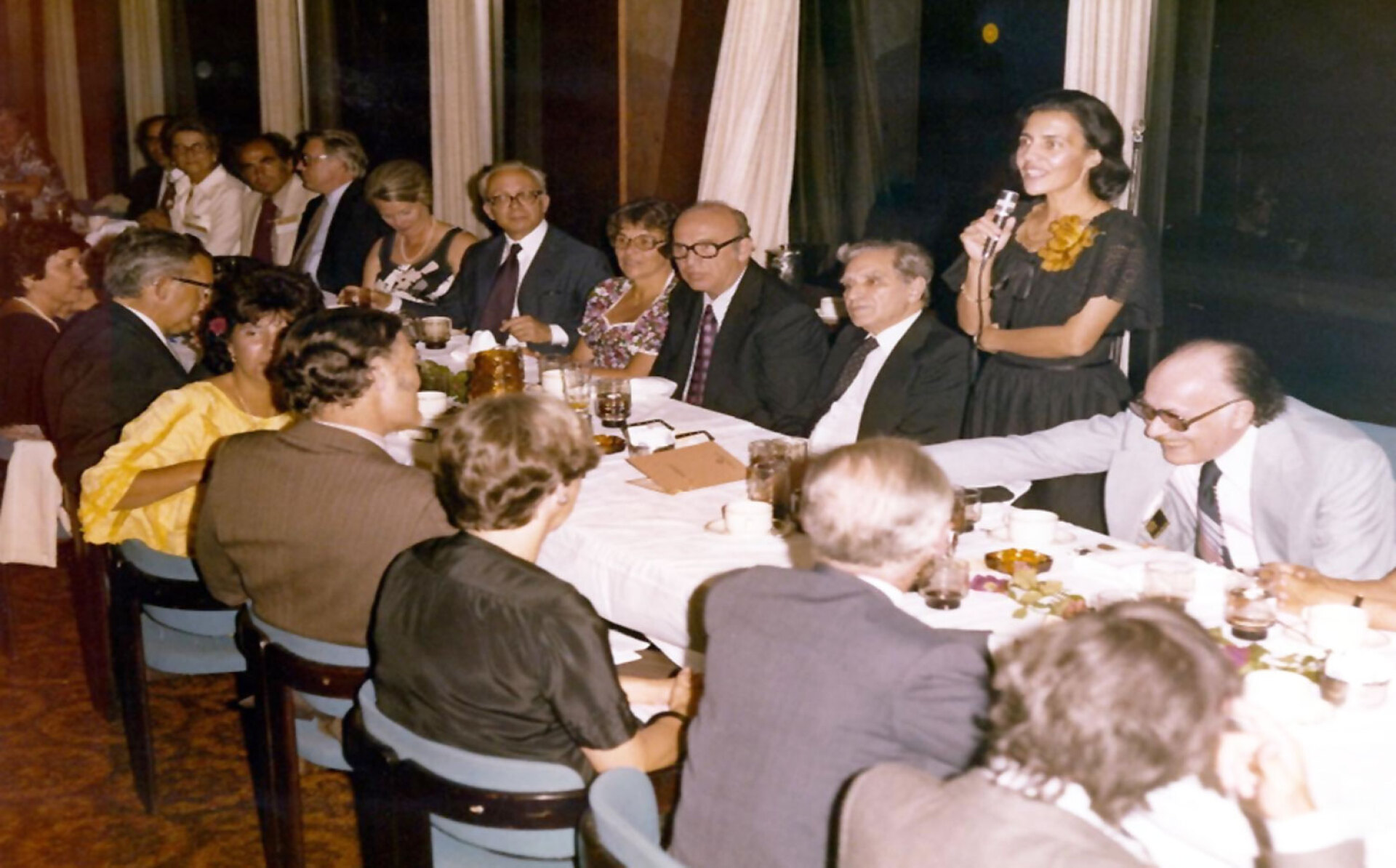 Η Αικατερίνη Δάκου-Βουτετάκη στη διοργάνωση του ετήσιου συνεδρίου European society for ped. Endocrinology (ESPE) το 1978 στην Αθήνα