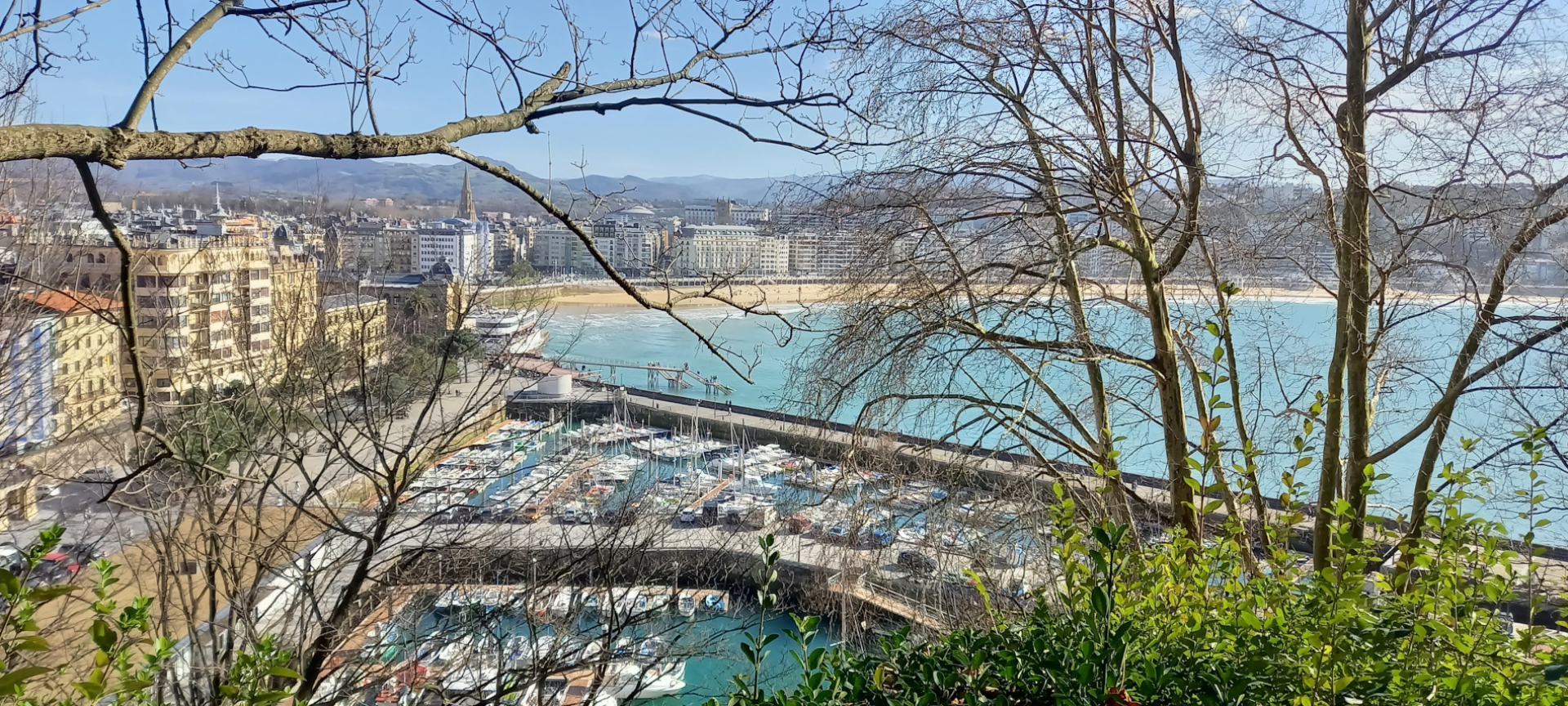 Θέα από λόφο Urgull