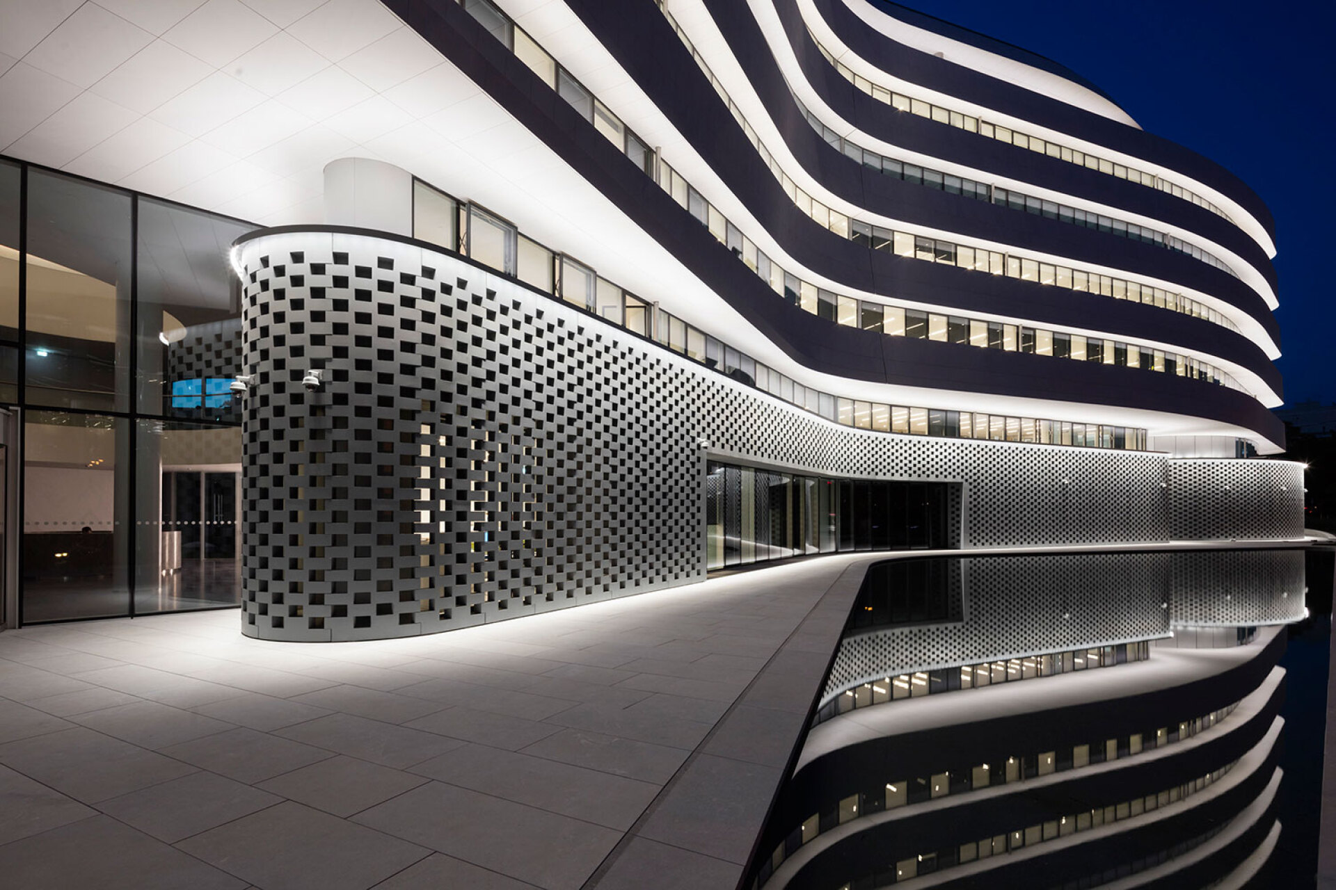 Agemar Maritime Headquarters, Φάληρο