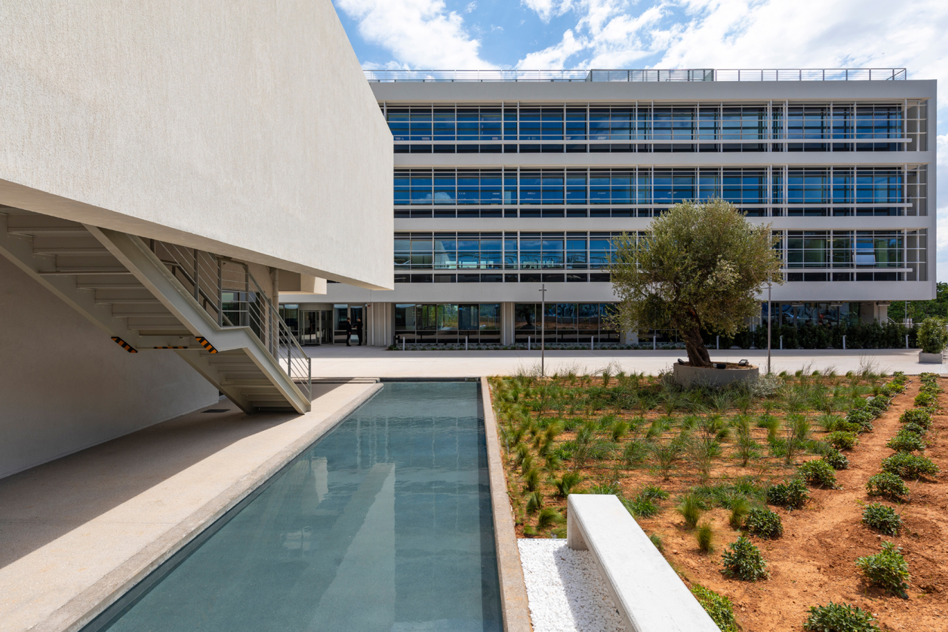 Neratziotissa Office Complex - Dimand