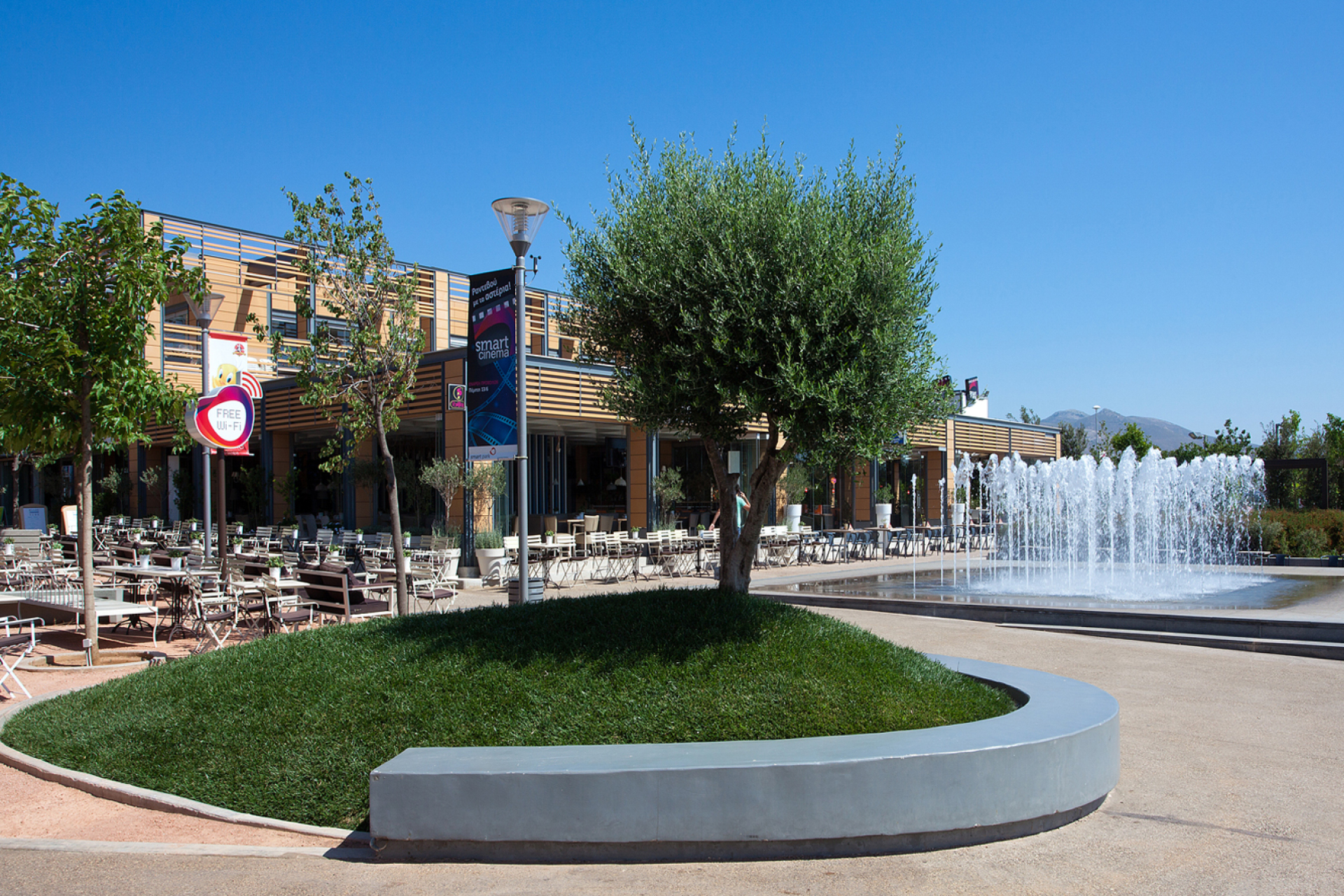 Εμπορικό Κέντρο Smart Park, Σπάτα Αττικής