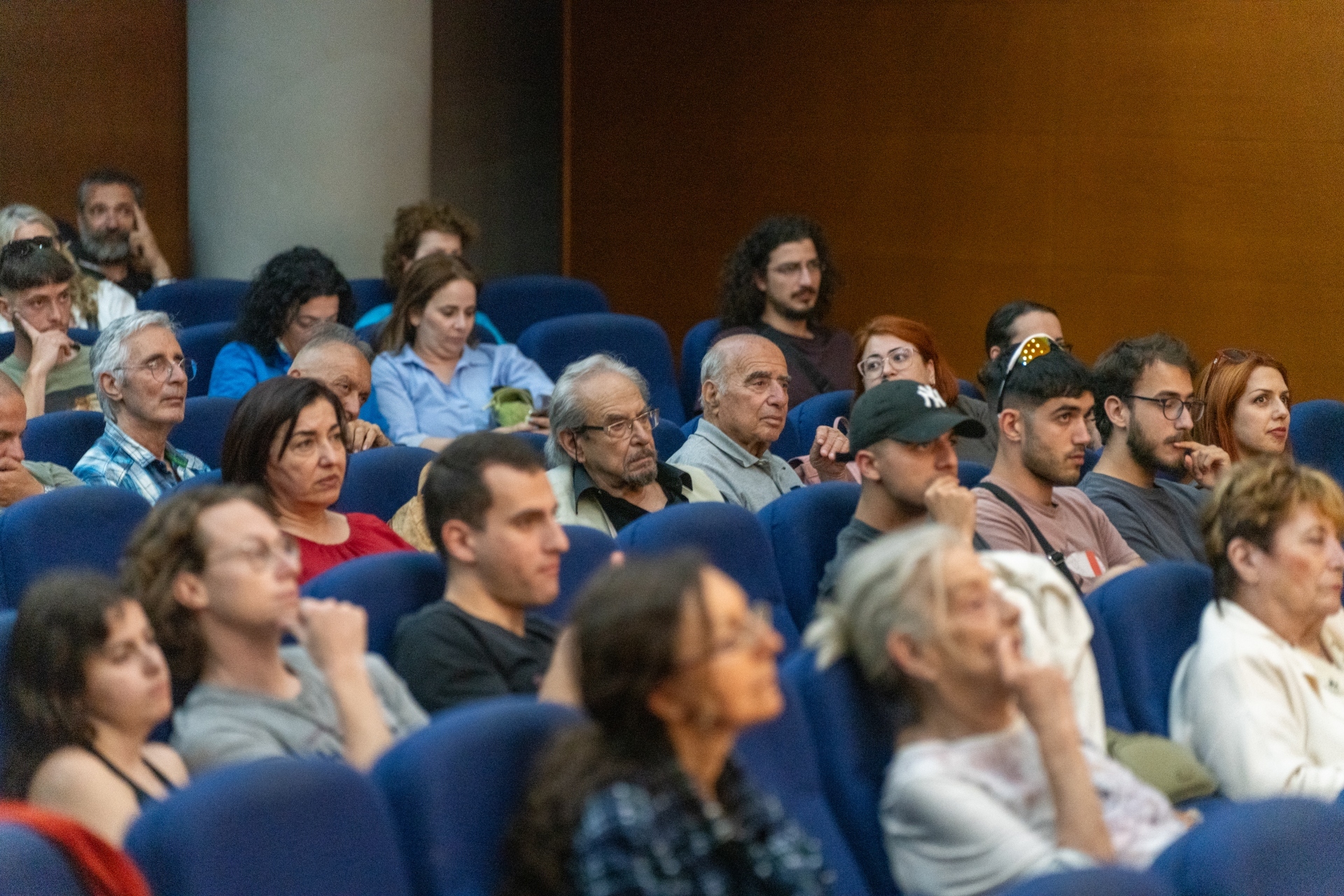 Ο Γιάννης Οικονομίδης, ο Δημήτρης Καπετανάκος και η αλήθεια του ελληνικού σινεμά στο Discover του Chania Rock Festival - Η συζήτηση στο Πνευματικό Κέντρο Χανίων