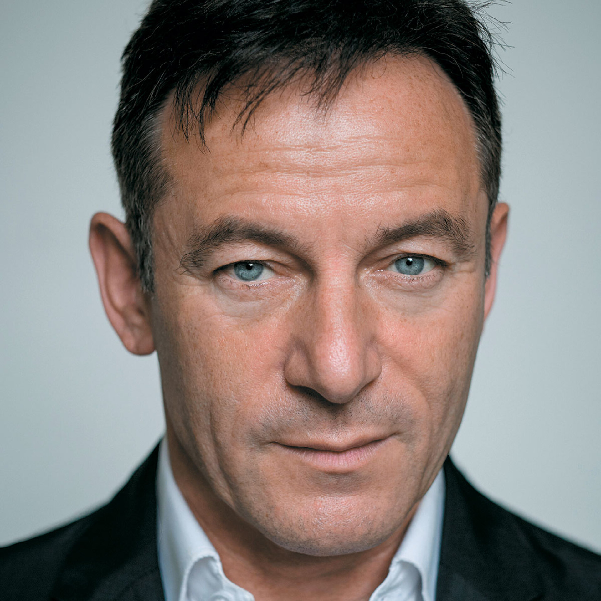 Jason Isaacs