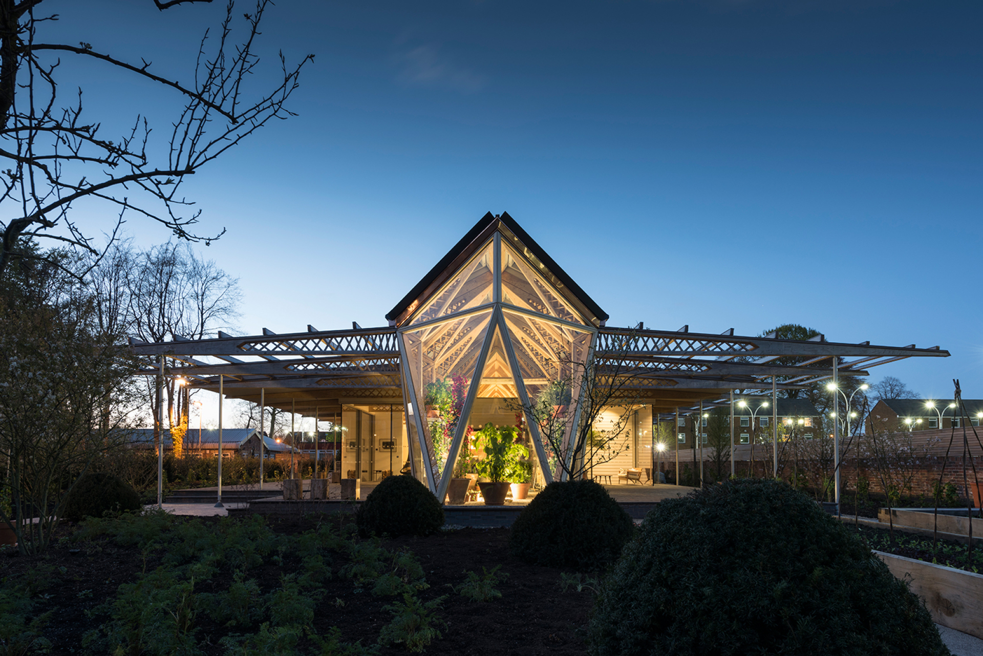 Maggie’s Centre © Nigel Young / Foster + Partners