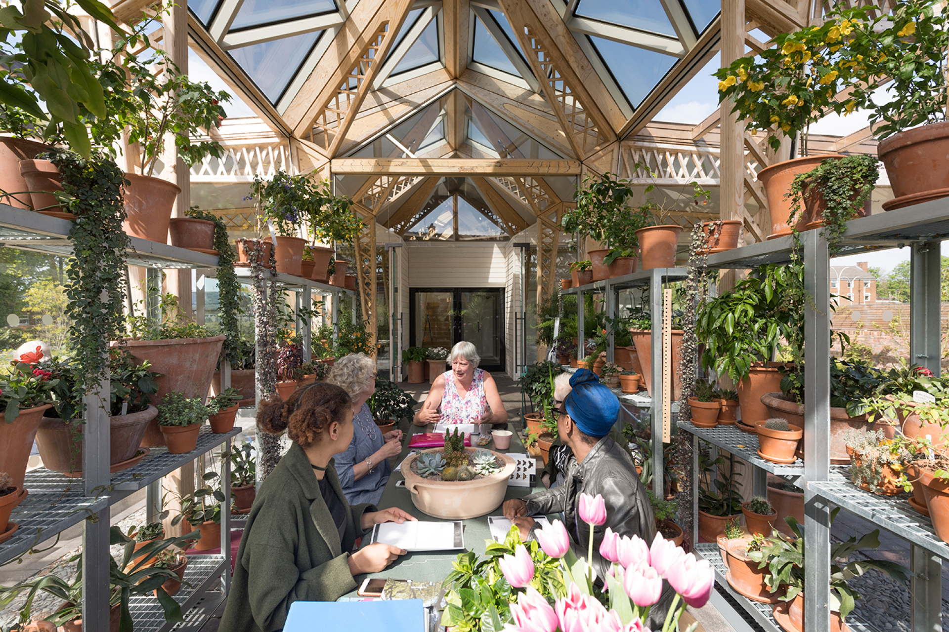 Maggie’s Centre © Nigel Young / Foster + Partners