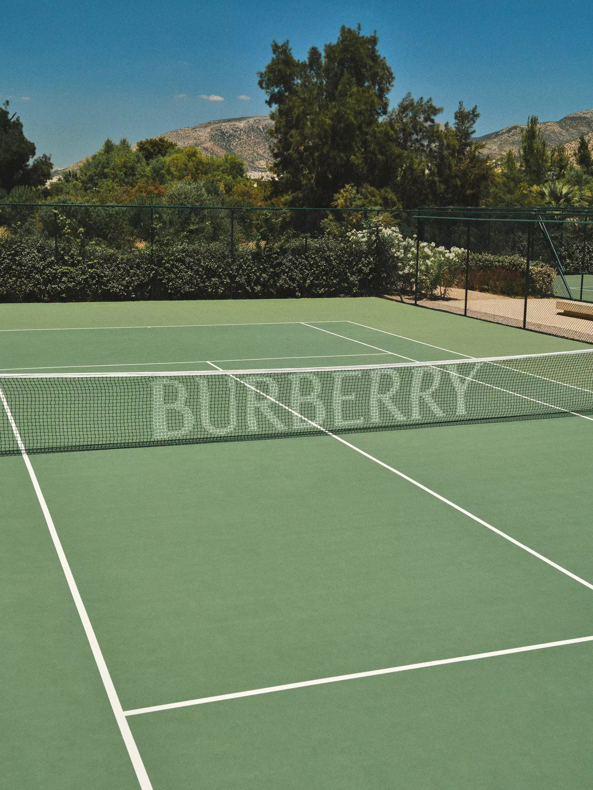 Burberry, One&Only Aesthesis | Aθήνα