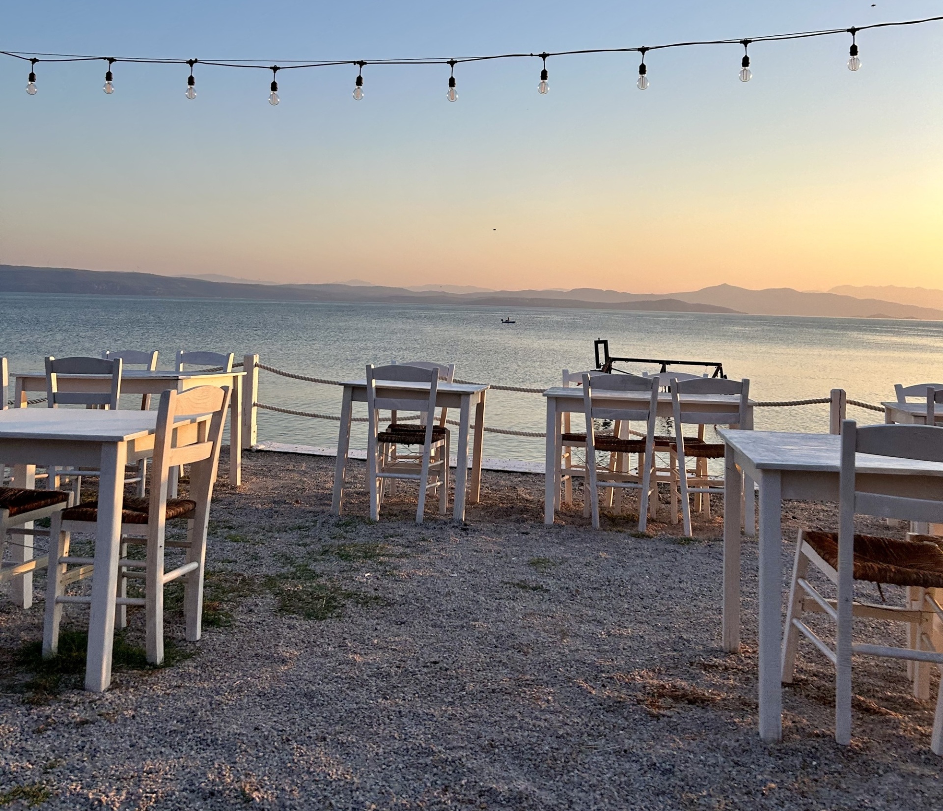 Δέκα μέρες στη Βόρεια Εύβοια, στις Ροβιές, κι ένα μάθημα για τις διακοπές