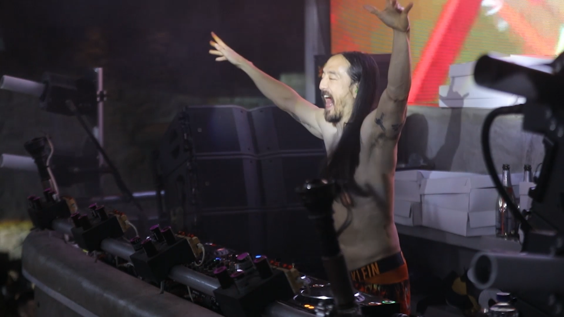 Cavo Paradiso: Οι super star DJs του πλανήτη μοιράζονται τις εμπειρίες τους στην Athens Voice