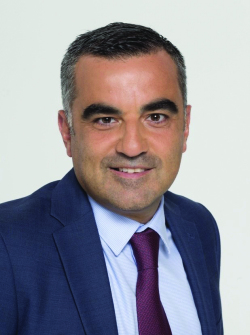 O Dr. Ιωάννης Ζερβομανωλάκης, Μαιευτήρας-Χειρουργός Γυναικολόγος, Διδάκτωρ Πανεπιστημίου Βόννης, Εξειδικευμένος στην Υποβοηθούμενη Αναπαραγωγή, Ιδρυτικό Μέλος Μονάδας Υγεία IVF Εμβρυογένεσις