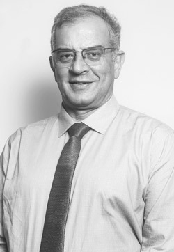 Γιάννης Φύσσας, μαστολόγος - χειρουργός μαστού