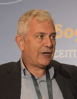 Αθανάσιος Γεωργούντζος, MD,PHD, MPH Ρευματολόγος, Διευθυντής Ρευματολογικής Κλινικής ΓΝΑ Γ. Γεννηματάς