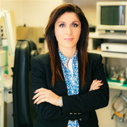 H δρ Ανατολή Παταρίδου Χειρουργός Ωτορινολαρυγγολόγος Κεφαλής – Τραχήλου, Παιδο-ΩΡΛ, Επιστημονική Συνεργάτης Νοσοκομείου ΥΓΕΙΑ-ΜΗΤΕΡΑ