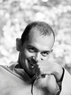 «Show Business: ένα θρίλερ», εκδόσεις Πατάκης