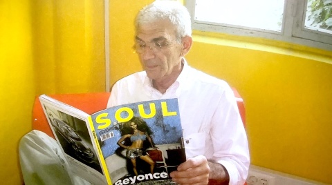 2006. Ο Γιάννης Μπουτάρης στα γραφεία του SOUL