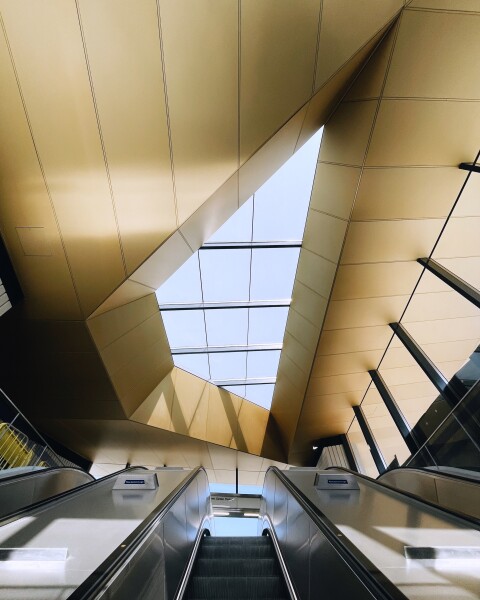 Η Χρύσα Σταματοπούλου μιλάει για την αρχιτεκτονική του μέλλοντος και τα σχέδια που υλοποιεί με τους Grimshaw Architects