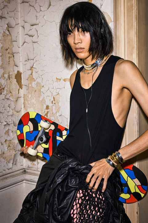 Μοντέλο από την καμπάνια του Minas Unchained