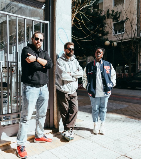 Hume Assine - Athens Blues: Ο Βαγγέλης Ορφανίδης, η Άννα Πασπάτη και ο Αλέξης Αντωνόπουλος μιλούν στην Athens Voice για το ολοκαίνουργιο άλμπουμ τους