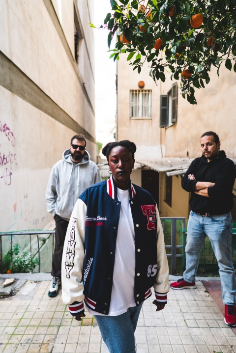 Hume Assine - Athens Blues: Ο Βαγγέλης Ορφανίδης, η Άννα Πασπάτη και ο Αλέξης Αντωνόπουλος μιλούν στην Athens Voice για το ολοκαίνουργιο άλμπουμ τους