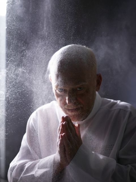 Στέλιος Παρλιάρος 